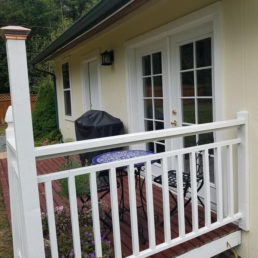 Arbor Rouge Cottage Clinton Екстер'єр фото