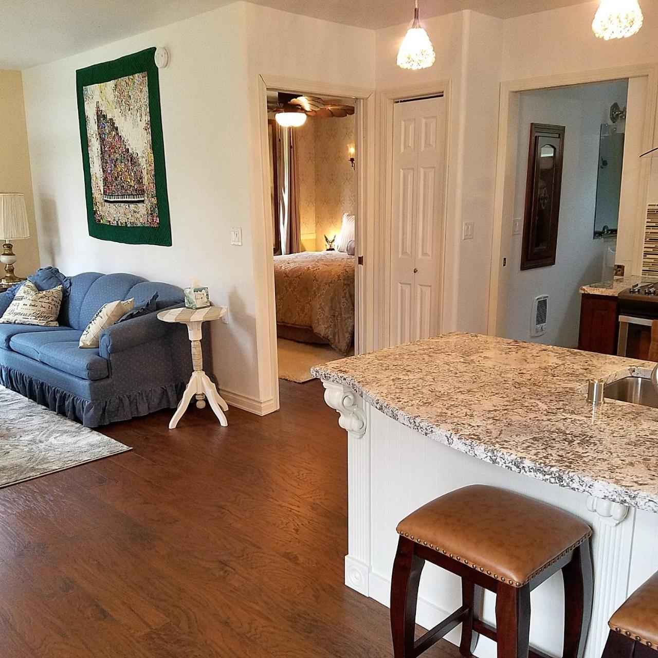 Arbor Rouge Cottage Clinton Екстер'єр фото